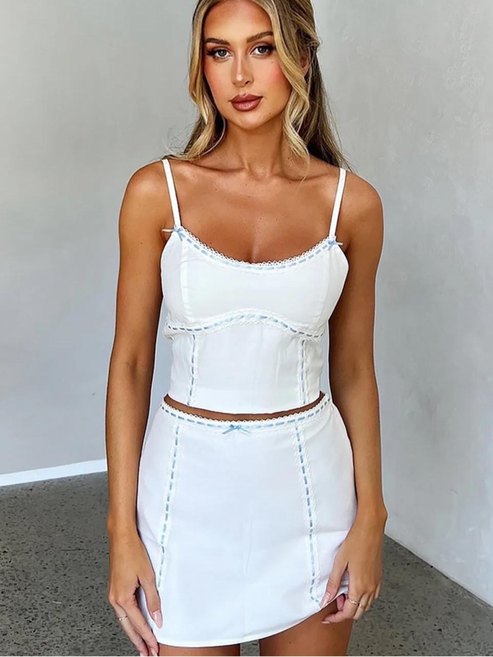 tiger mist white skirt with bow
